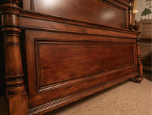 Thomasville "Fredericksburg Collection'Mahogany Finish' Mansion'King Bed
