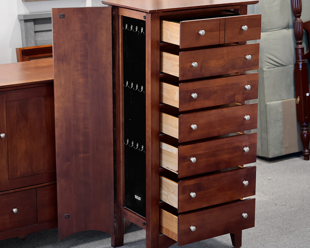 Kincaid Lingerie Chest with Hdden Jewelry Compartment