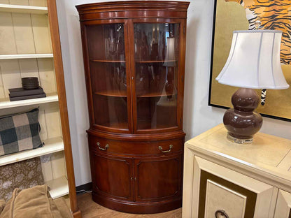 Morganton 'Duncan Phyfe' Corner Display Cabinet