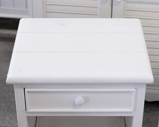 Pair of White Nightstands
