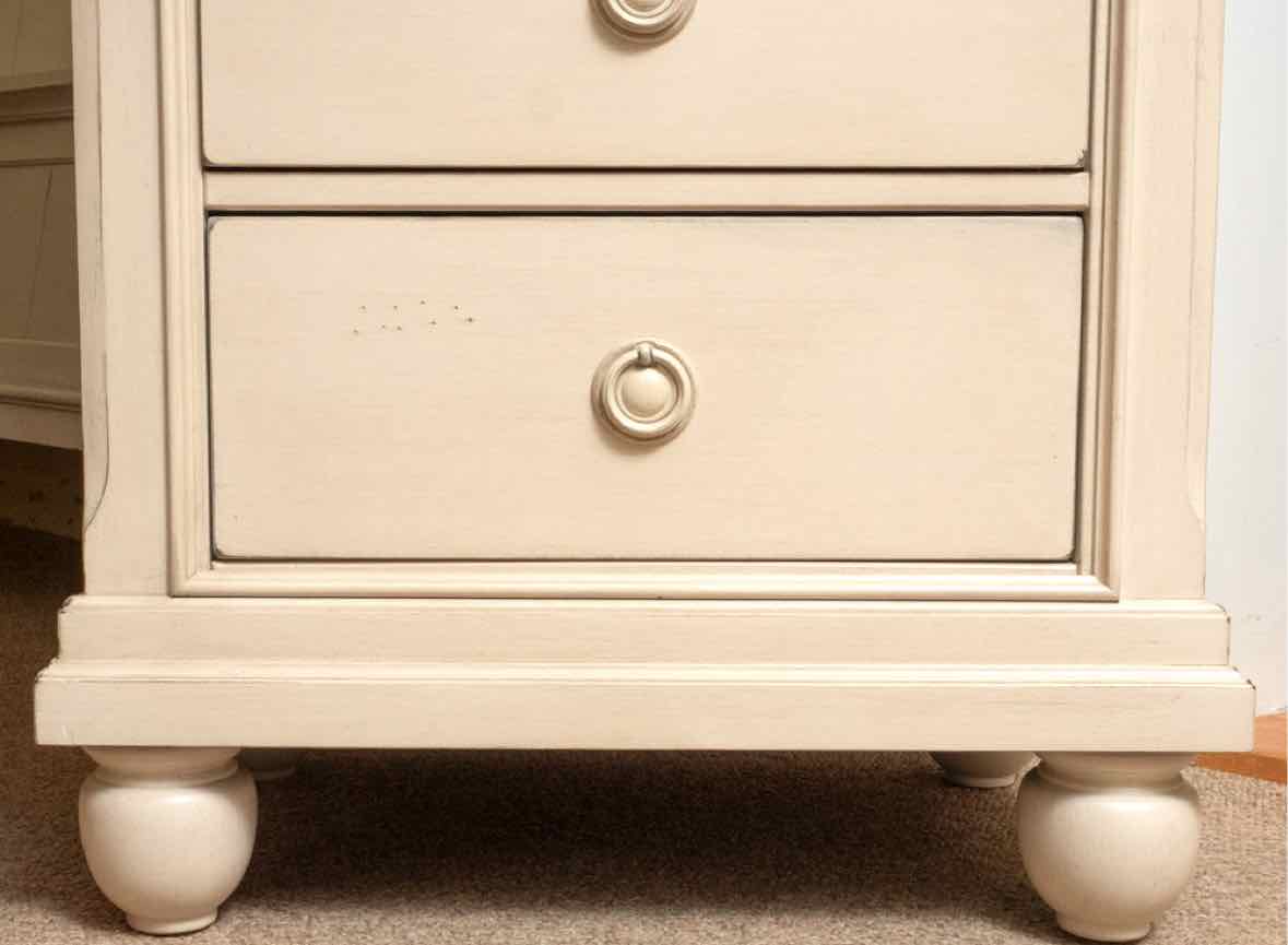 Liberty Furniture 6  Drawer Lingerie Chest in Ivory Finish