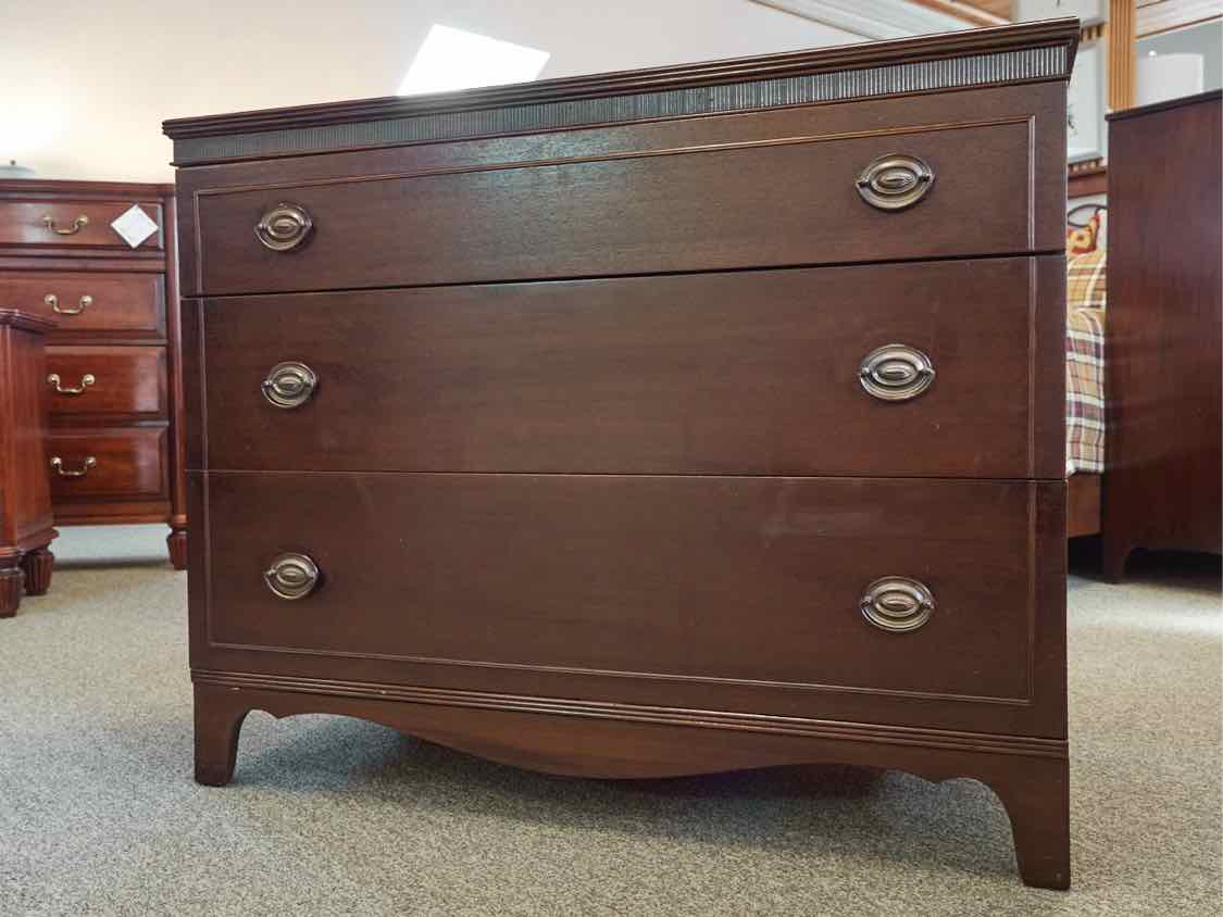 Huntly Mahogany Three Drawer Dresser