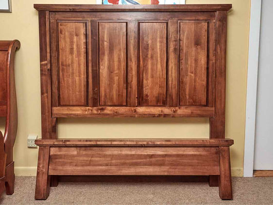Vaughan Bassett Stained Panel  Queen Bed Includes Low Profile Footboard/SR /Slat