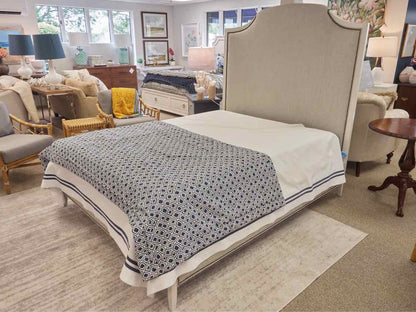 Vanguard Lillet Queen Bed