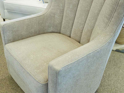 Contemporary Swivel Chair in Textured Oatmeal