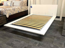 White Lacquer Platform Queen Bed