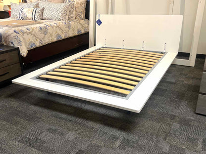 White Lacquer Platform Queen Bed