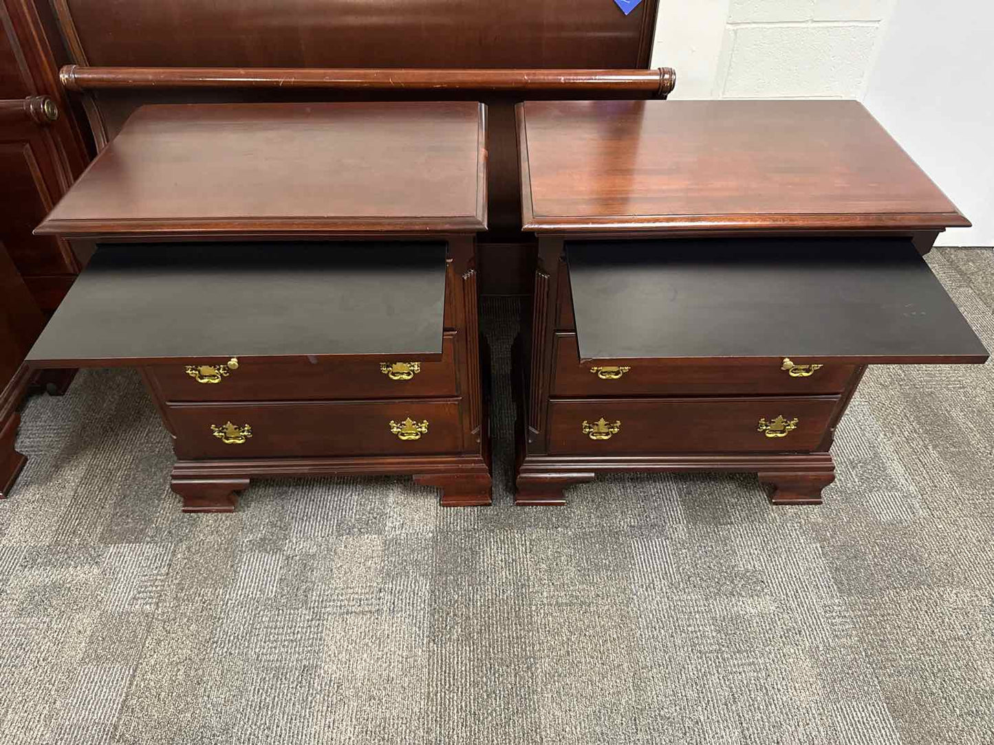 Kincaid Pair of Cherry Nightstands