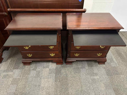 Kincaid Pair of Cherry Nightstands