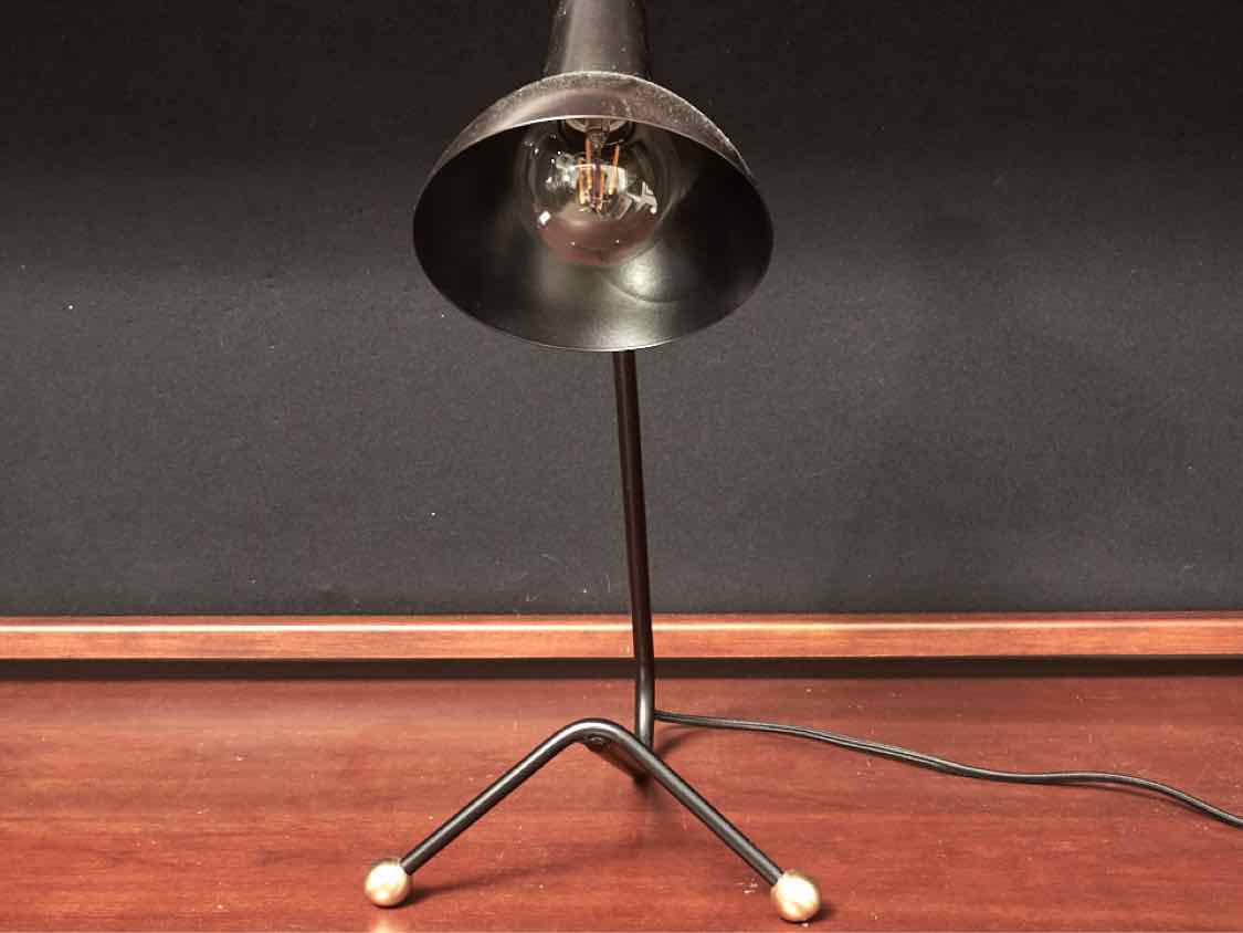 Black Metal  Desk Table Lamp