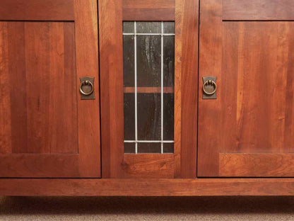 Kincaid Cherry Mission Style 4 Drawer 2 Door Leaded Glass Accent   Dresser