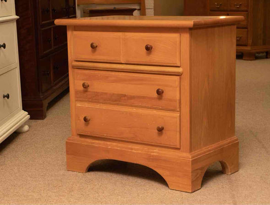 Vaughan Bassett Honey Oak 2 Drawer Nightstand