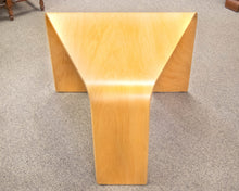Ekornes Corner Table in Maple
