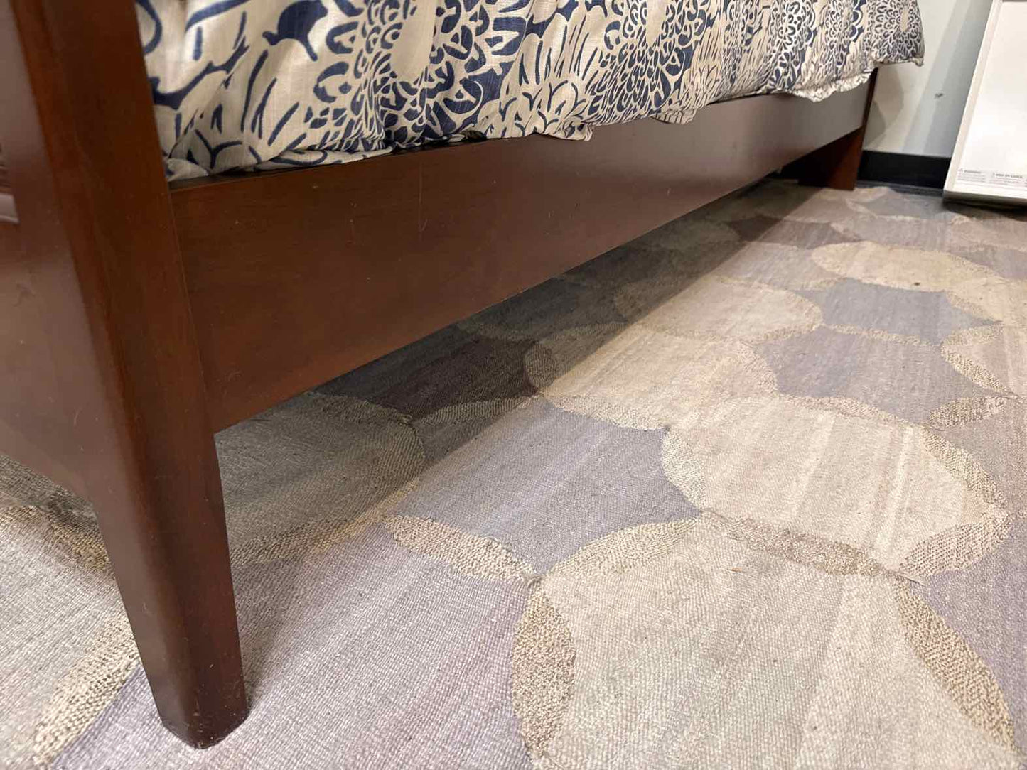 Kincaid 'Park' Cherry Queen Bed