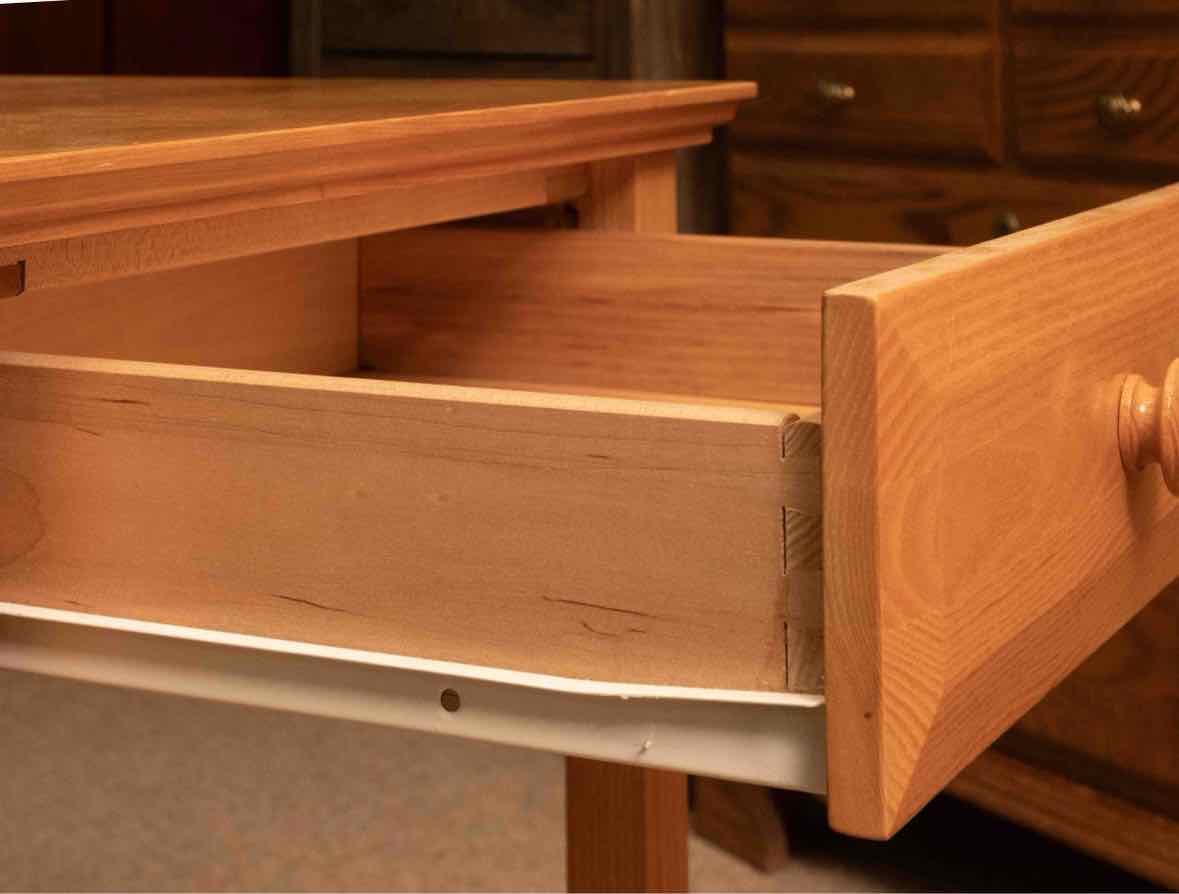 Vaughan Bassett  Honey Oak 1 Drawer & Lower Shelf Nightstand