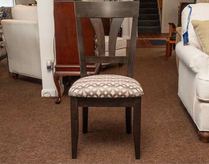 Saloom Espresso Finish Round Table With Crossed Legs  &  4 Chairs