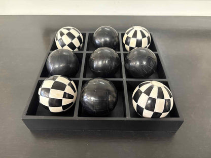 3D Sphere Tic-Tac-Toe with Black Board