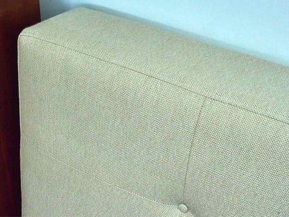 Upholstered Queen Platform Bed in Putty