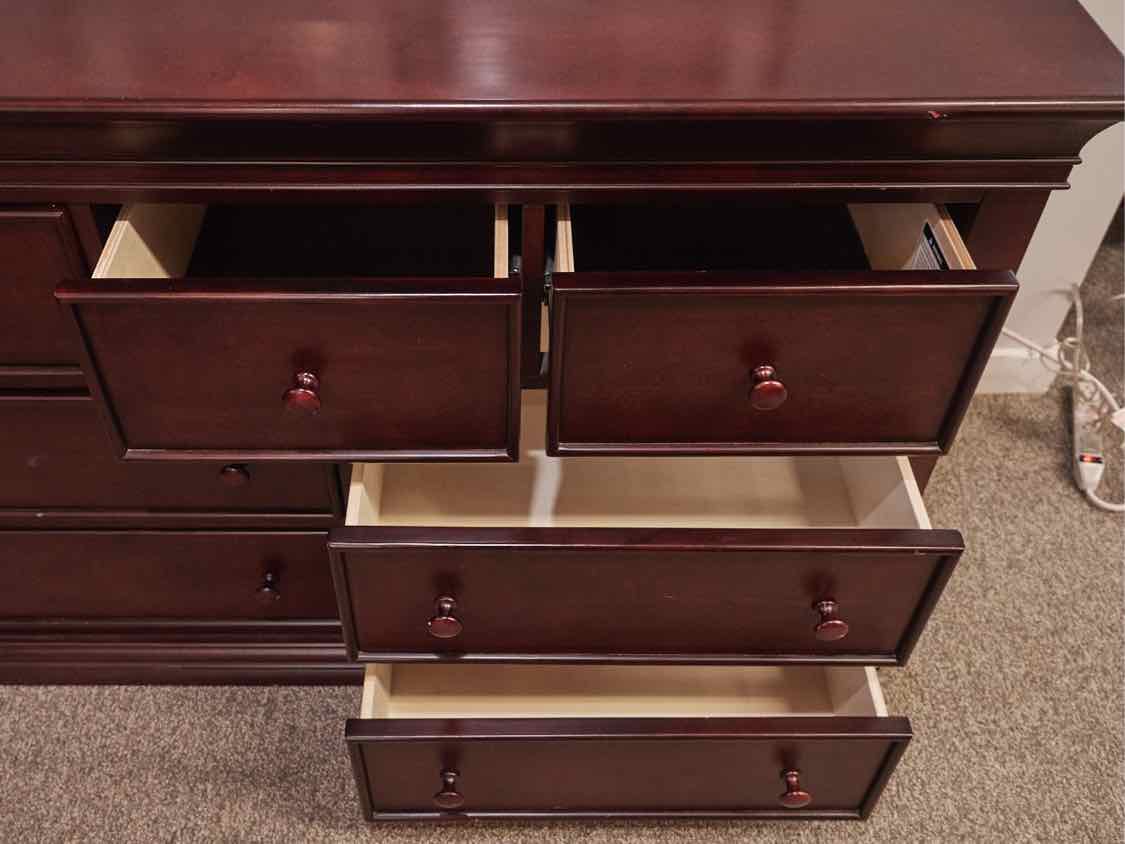 Cherry 7 Drawer Dresser in Rich Color w/Raised Drawers & Wood Knobs