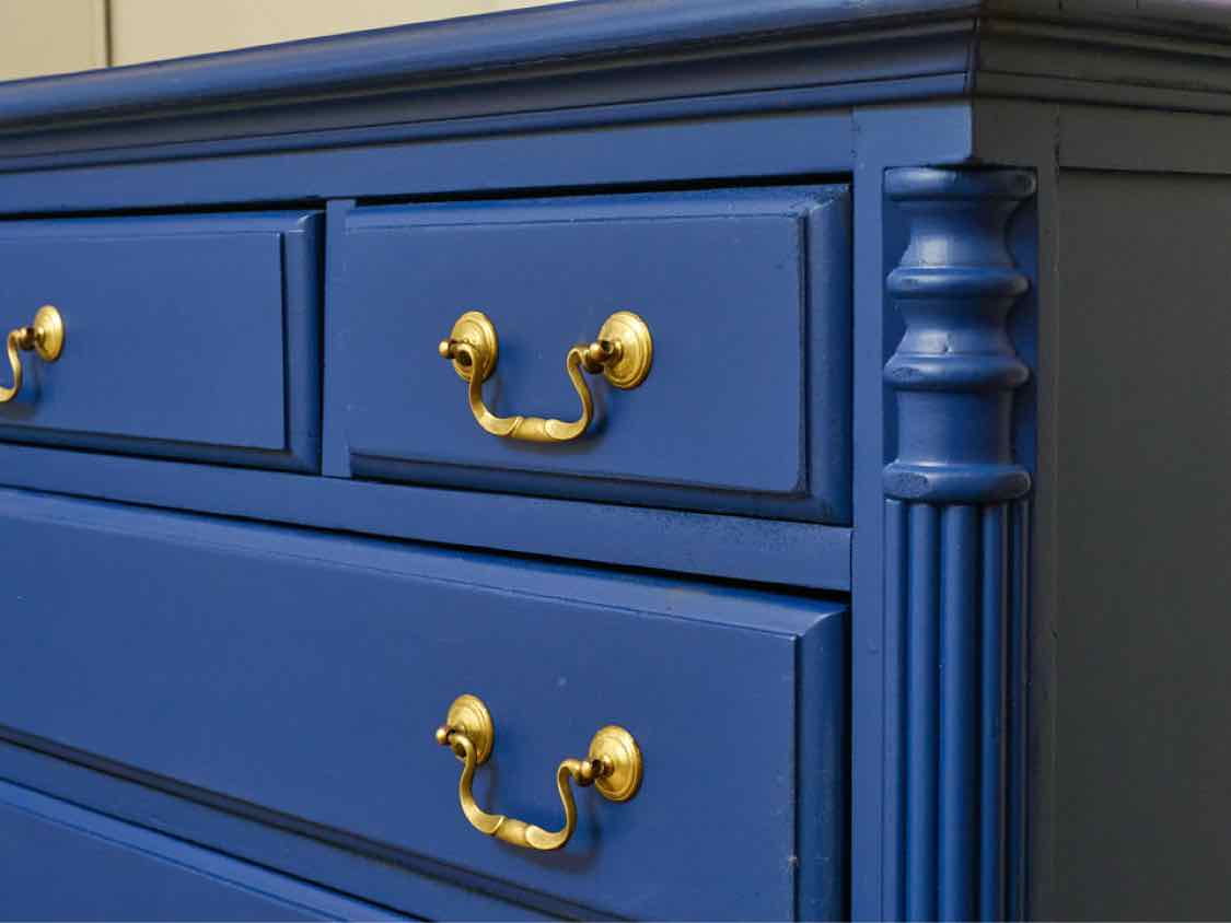 'Encore Blue' Finish Mahogany 6 Drawer Dresser