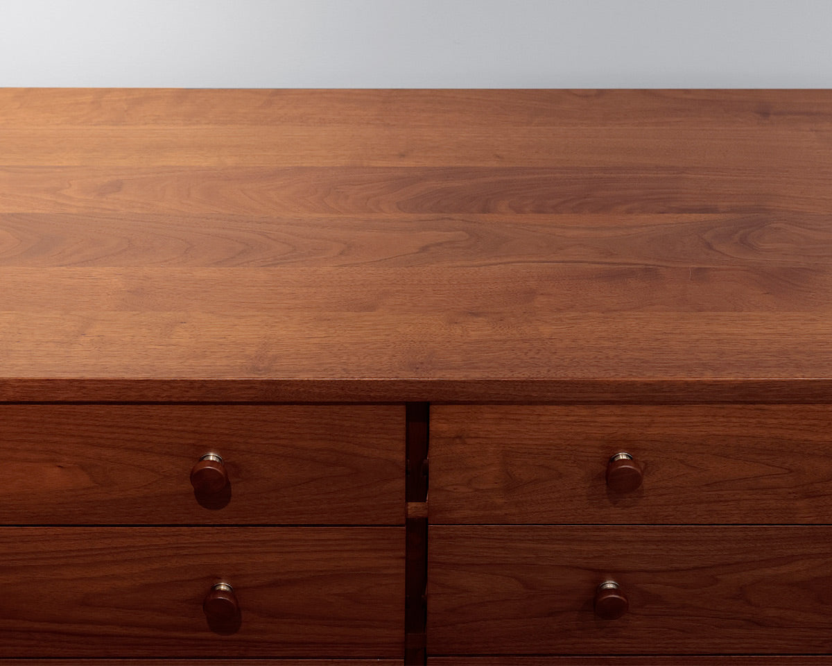 Stickley 'Walnut Grove' 8-Drawer Dresser