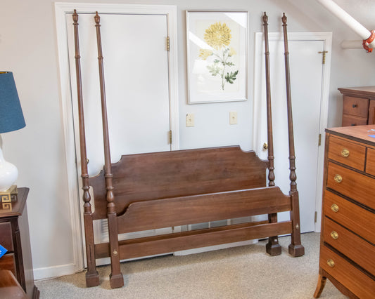 Ethan Allen 'Georgian Court'  4 Post Cherry Queen Bed