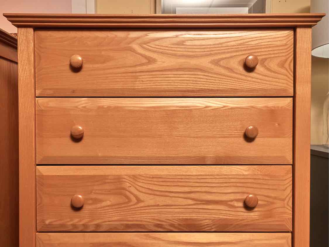 Vermont Tubbs Oak 5 Drawer  Chest
