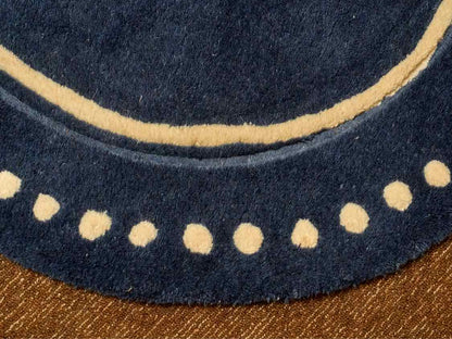 Safavieh Round Area Rug in Navy Blue & Ivory