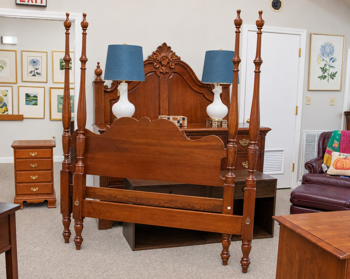 Davis Cabinet Co. Full 4-Post Bed in "Weathered Cherry" with Slats and Rails
