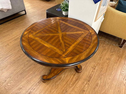 Sherrill Furniture Pedestal Accent Table