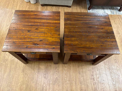 Jofran Pair of 'Seaside Dakota' Side Tables