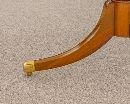 Mahogany Regency Style Pedestal Dining Table On Curved Reeded Splayed Legs
