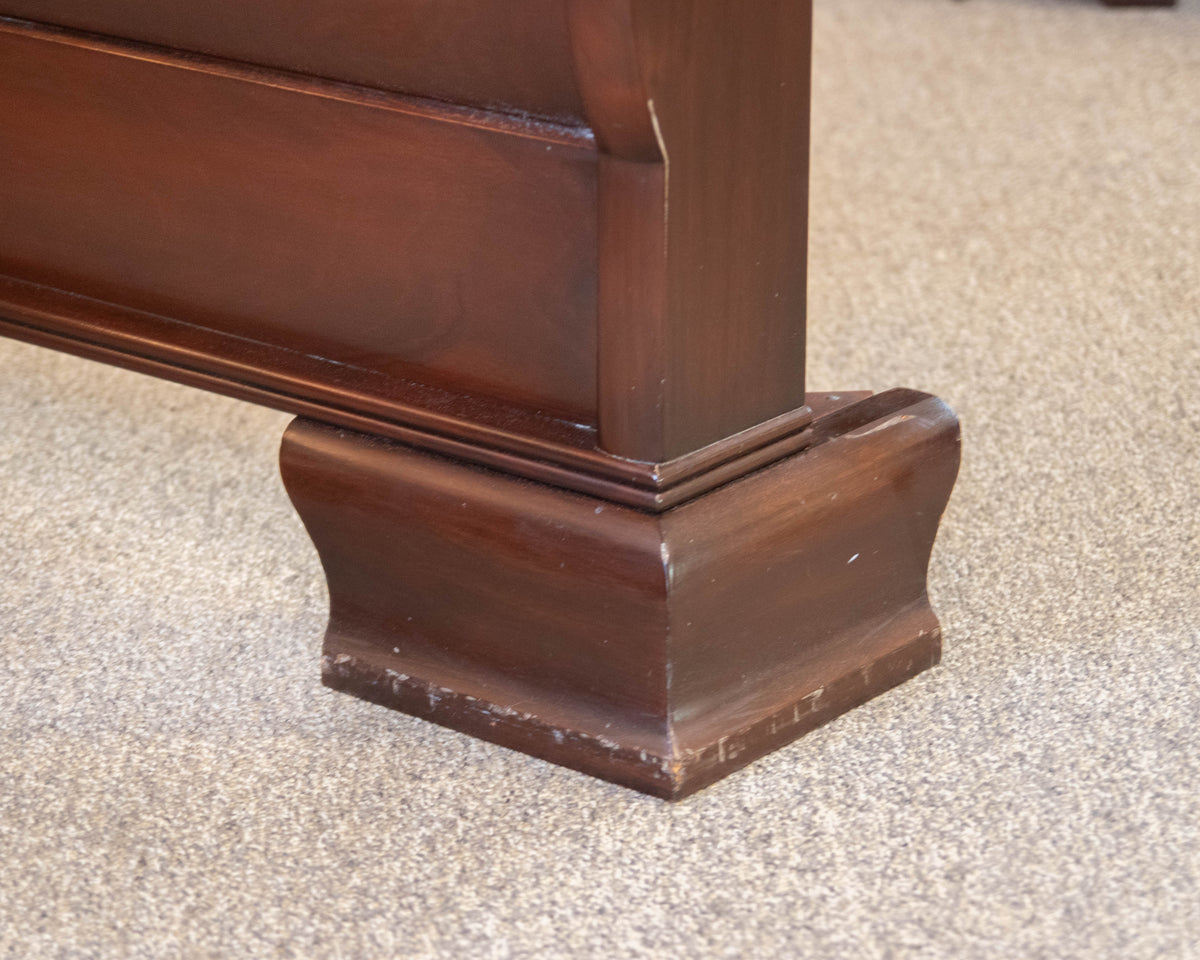 Stickley King Sleigh Bed in Mahogany with "Savannah" Finish