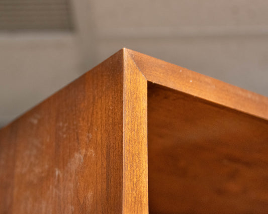 Gat Creek Tomlin Hutch in Seasoned Cherry