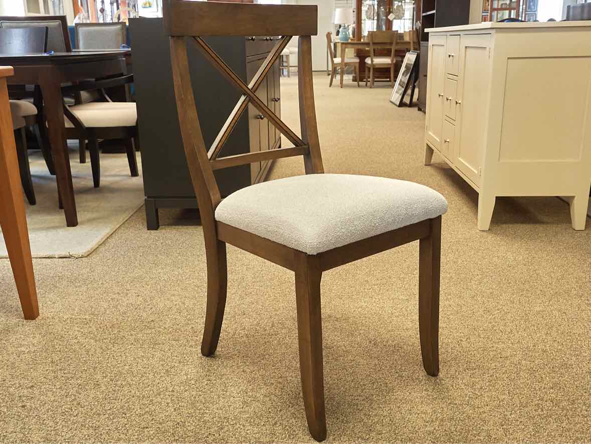 Gat Creek Marseille Maple Dining Table & Set of 8 La Croix Chairs