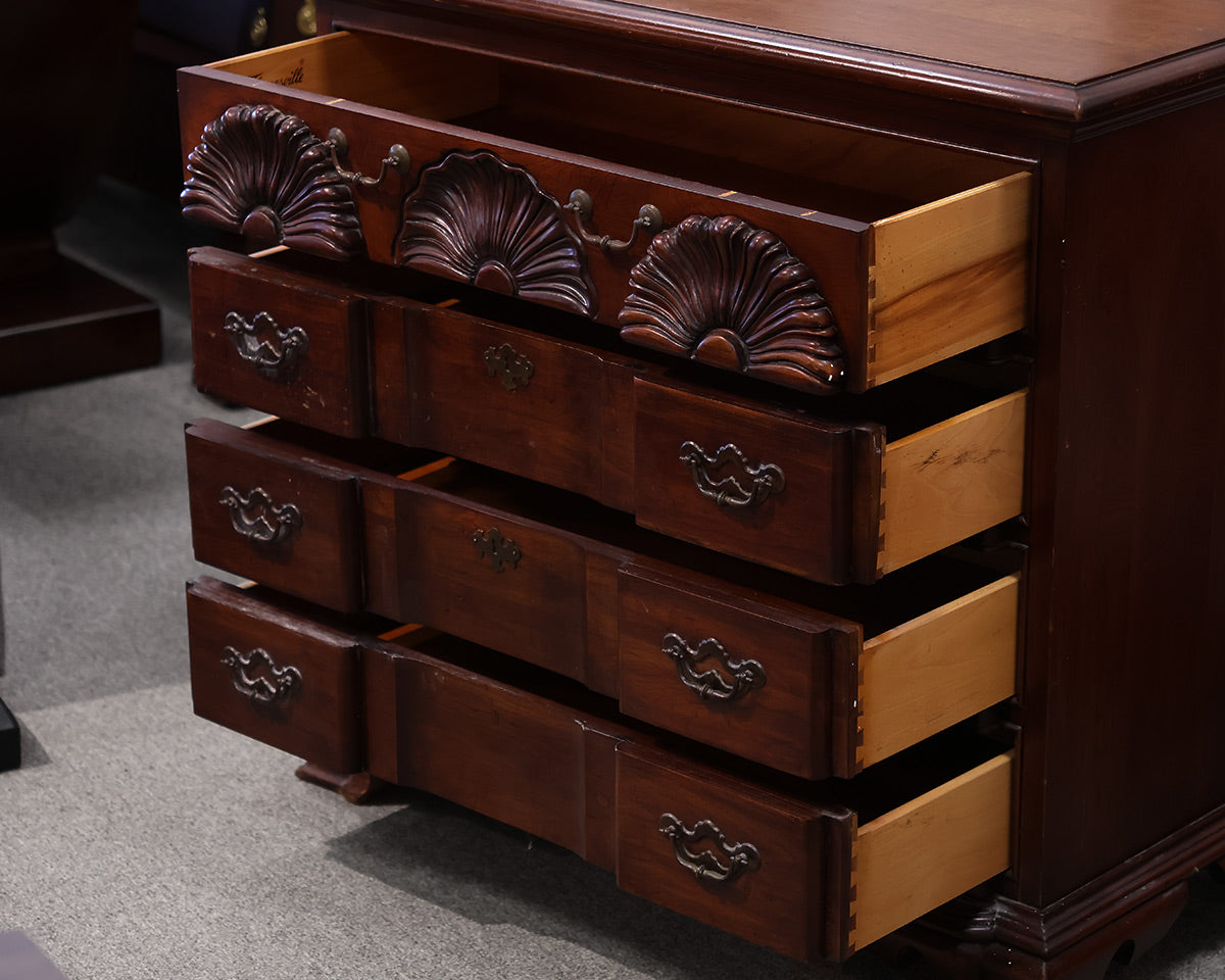 Thomasville Mahogany 4 Drawer Accent Chest