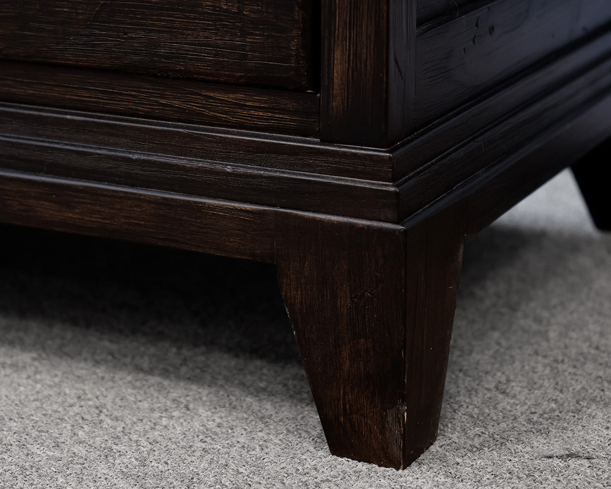 Kincaid Plank Road Wheeler Door Chest