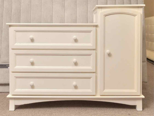 PJ Kids Ivory 3 Drawer  Dresser\Changing table