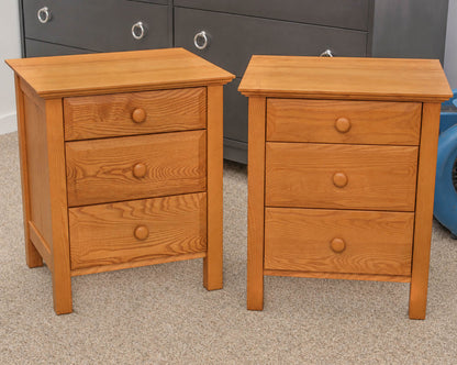 Vermont Tubbs Pair of  Nightstands (3 drawer) in Oak