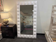 Geometrical frame Floor Mirror in White Guesso finish