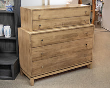 Gat Creek Gerard 2+3 Drawer Dresser in Maple Classic Barley Finish