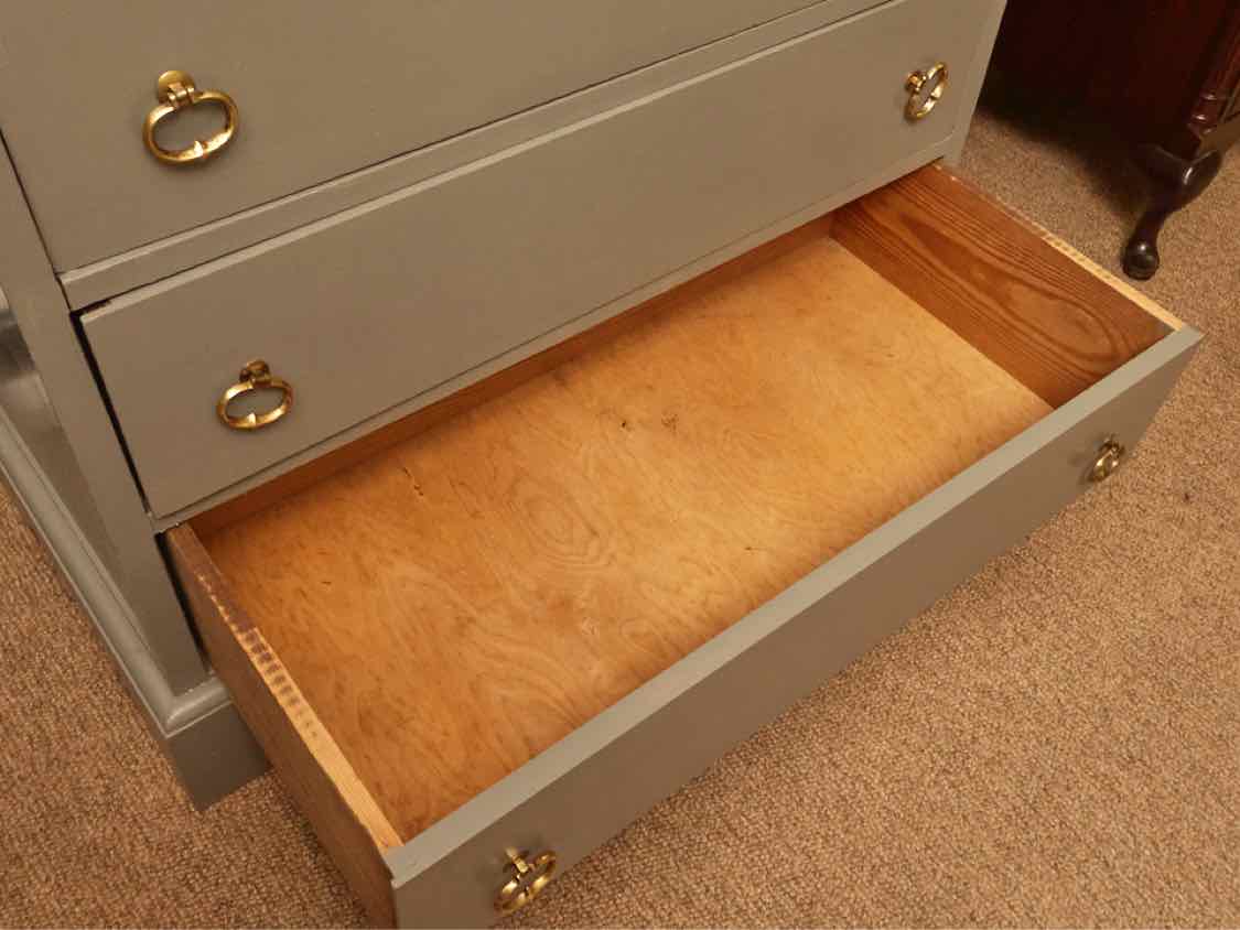 'Beach Rock Gray' Finish 7 Drawer Chest