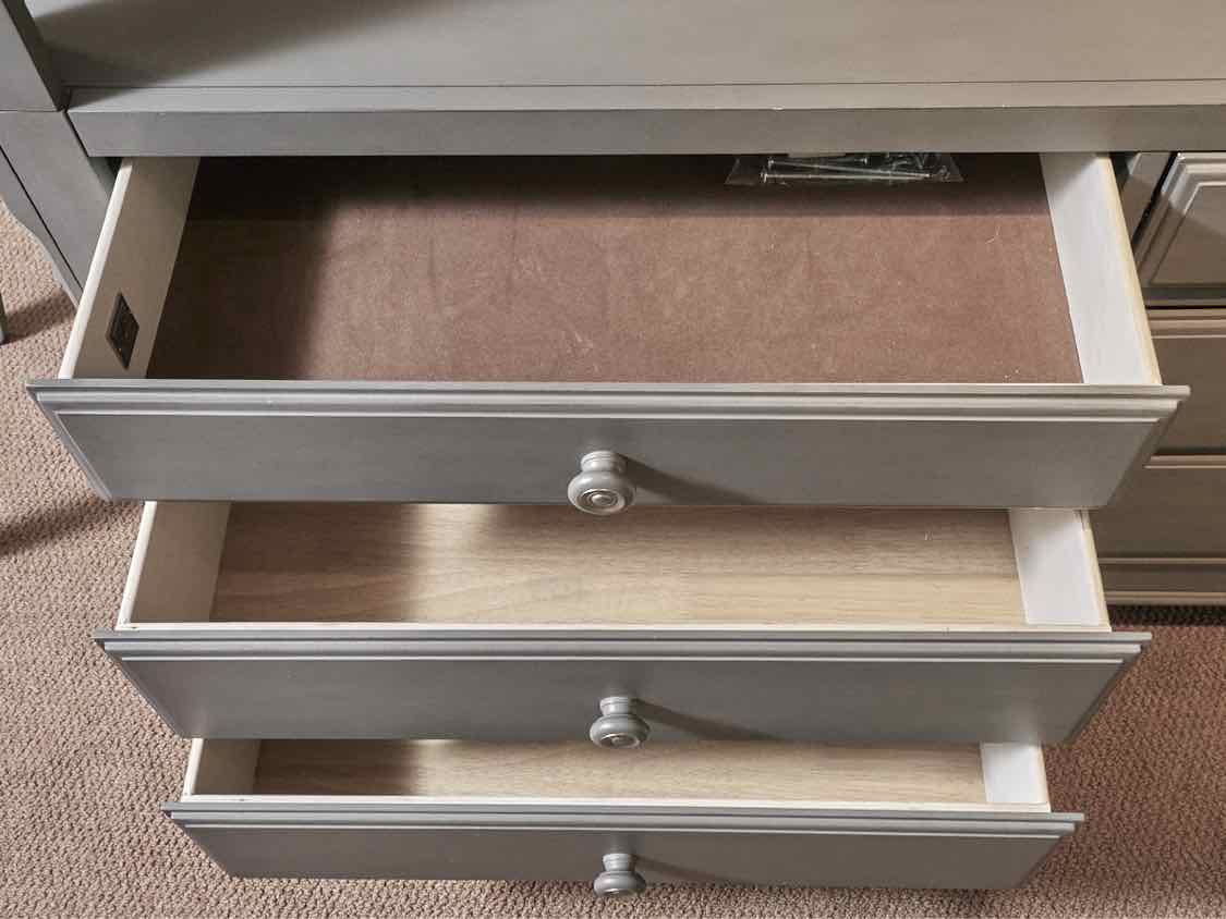 Hillsdale Furniture Full Size Lakehouse Loft Bed with Dresser & Desk in Stone