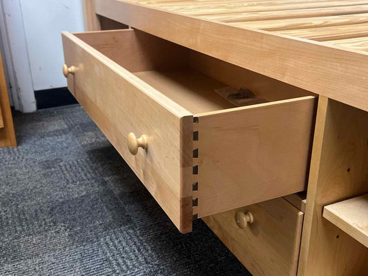 Stanley 'Young America' Captain's Twin Bed