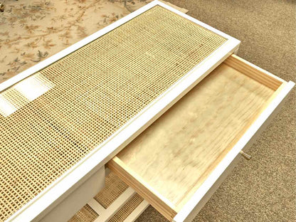 Villa & House Canaan Console in Vanilla