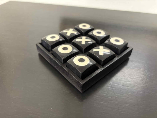 Small Tic-Tac-Toe in Black & Ivory