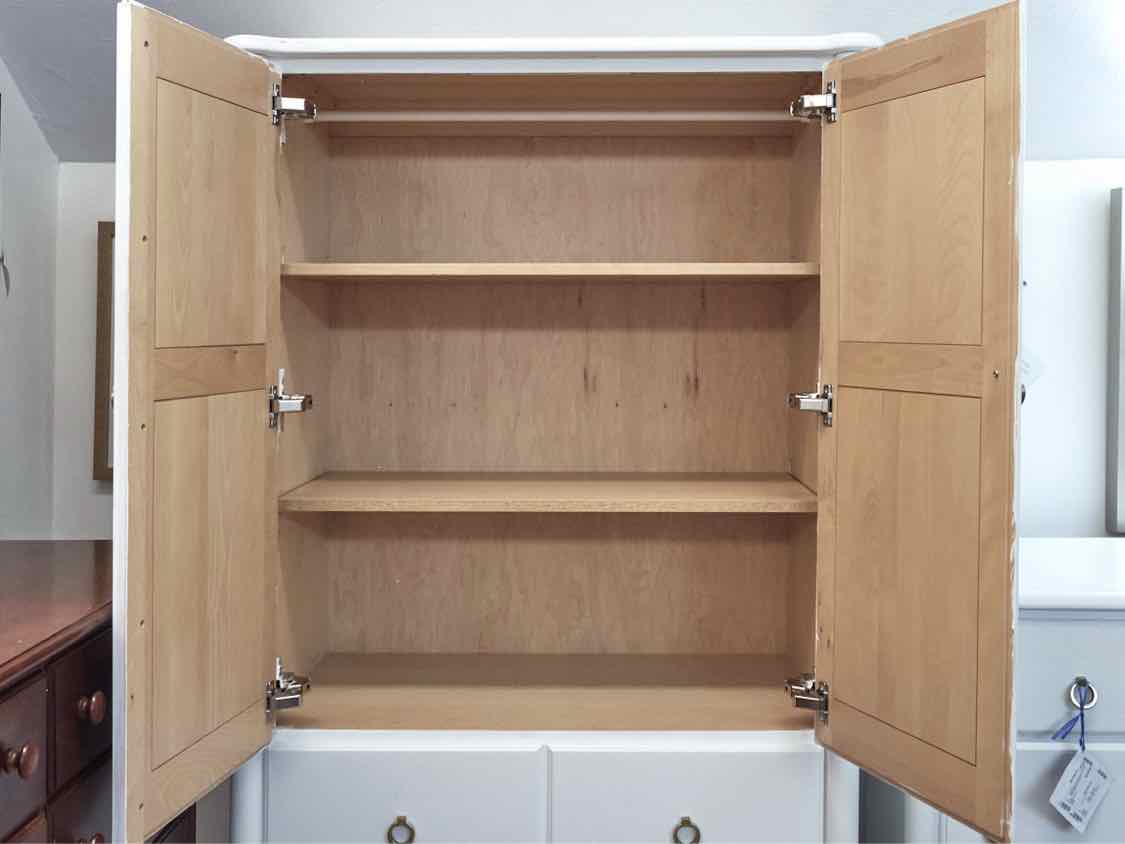 Regazzi Armoire in White