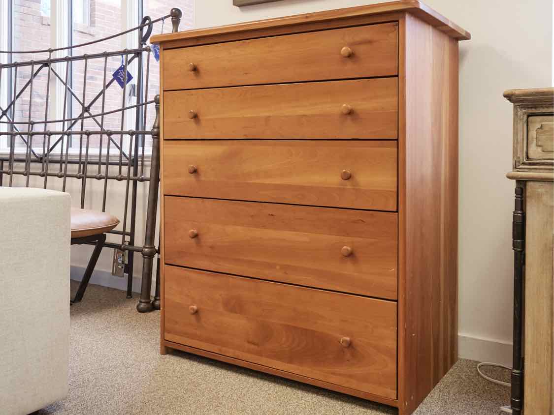 Pompanoosuc Mills Cherry Five Drawer Chest