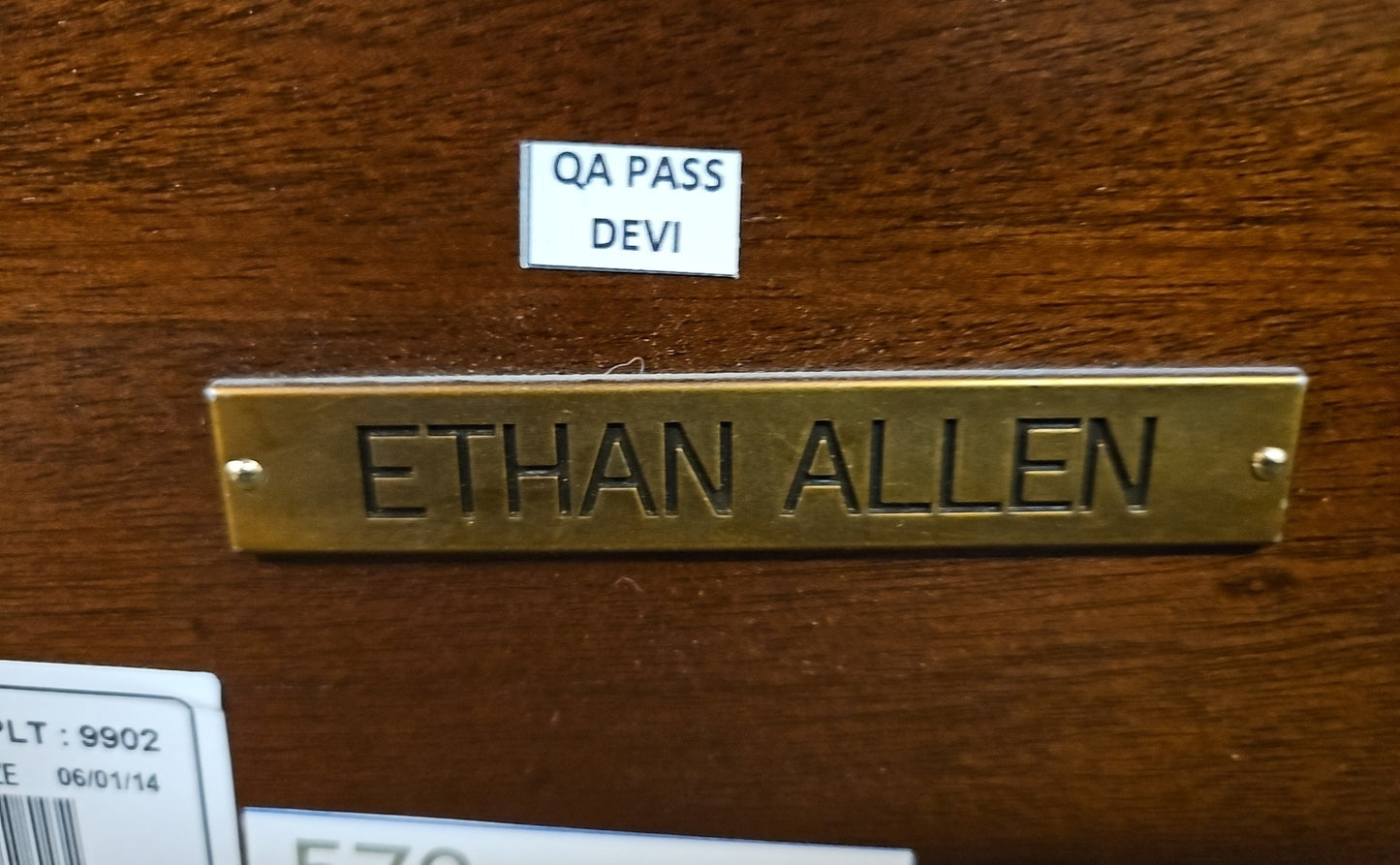 Ethan Allen Newport 'Somerset' King Sleigh Bed