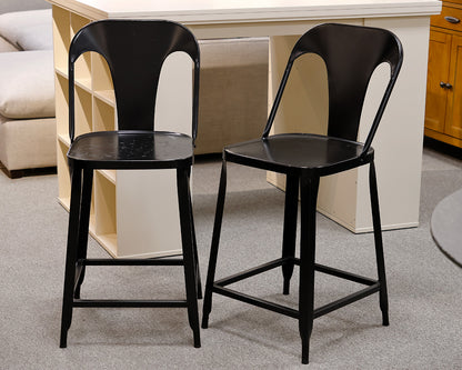 Painted Antique White Project Island With Two Stools